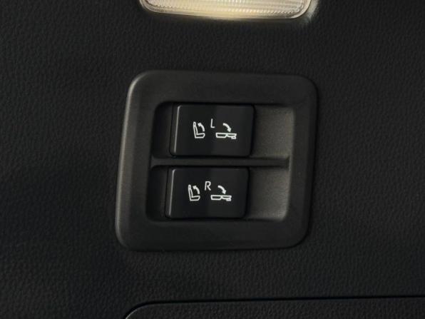 Toyota Land Cruiser 300 Series с пробегом 2022 года, цена 12 490 000 рублей, 19200 км, внедорожник, Автокод Объявления