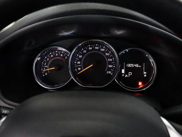 Renault Sandero II Рестайлинг с пробегом 2019 года, цена 1 149 000 рублей, 131000 км, хэтчбек, Автокод Объявления