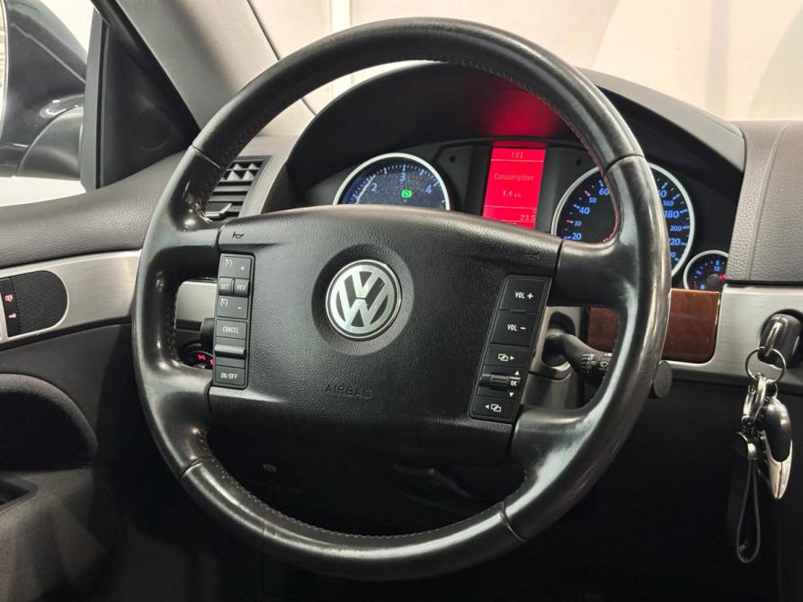 Volkswagen Touareg I Рестайлинг Набережные Челны  - изображение 15