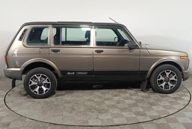 Lada (ВАЗ) 2131 (4x4) I Рестайлинг (2020) с пробегом 2021 года, цена 950 000 рублей, 56748 км, внедорожник, Автокод Объявления