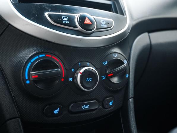 Hyundai Solaris I с пробегом 2013 года, цена 739 000 рублей, 264610 км, седан, Автокод Объявления