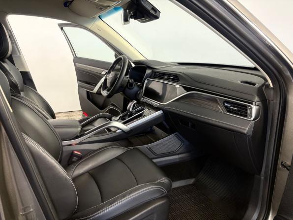 Geely Atlas Pro с пробегом 2024 года, цена 2 430 000 рублей, 18696 км, внедорожник, Автокод Объявления