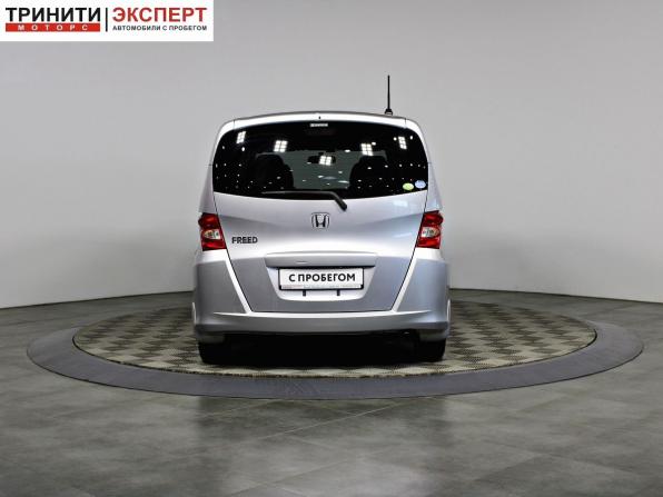 Honda Freed I с пробегом 2009 года, цена 987 000 рублей, 175531 км, компактвэн, Автокод Объявления