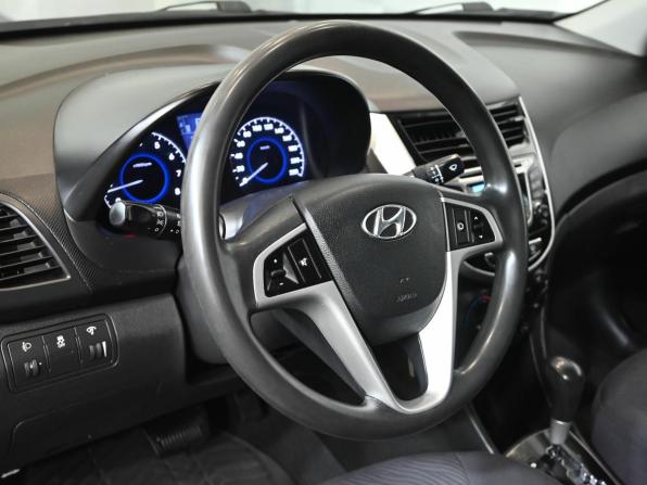 Hyundai Solaris I с пробегом 2013 года, цена 890 000 рублей, 247890 км, седан, Автокод Объявления