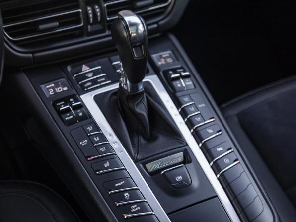 Porsche Macan I Рестайлинг с пробегом 2021 года, цена 4 800 000 рублей, 117056 км, внедорожник, Автокод Объявления