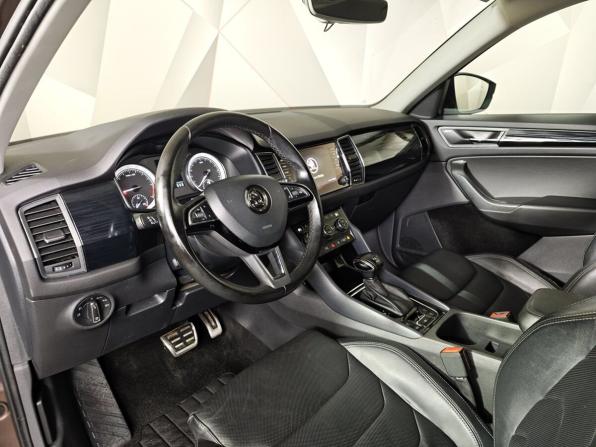 Skoda Kodiaq I с пробегом 2018 года, цена 2 095 000 рублей, 240626 км, внедорожник, Автокод Объявления