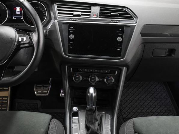 Volkswagen Tiguan II с пробегом 2019 года, цена 3 049 000 рублей, 44362 км, внедорожник, Автокод Объявления