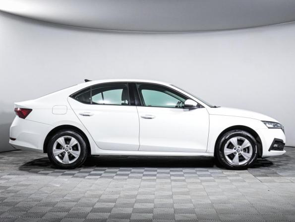 Skoda Octavia IV (A8) с пробегом 2021 года, цена 2 199 000 рублей, 66985 км, лифтбек, Автокод Объявления
