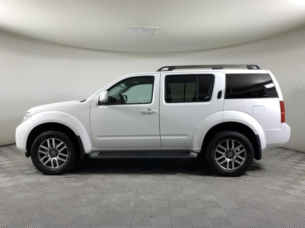 Nissan Pathfinder III Рестайлинг с пробегом 2011 года, цена 1 948 000 рублей, 128510 км, внедорожник, Автокод Объявления