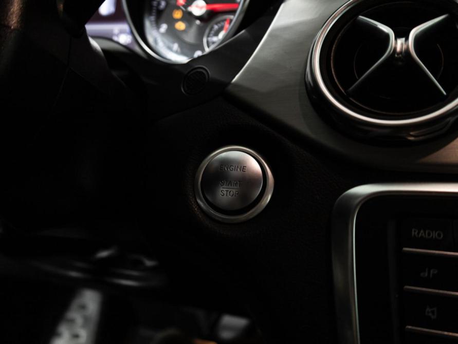 Mercedes-Benz GLA I (X156) Рестайлинг Санкт-Петербург  - изображение 17