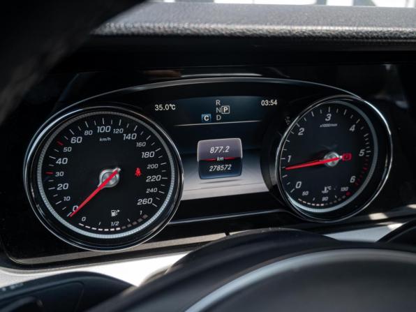 Mercedes-Benz E-Класс V (W213 S213 C238) с пробегом 2018 года, цена 2 200 000 рублей, 278572 км, седан, Автокод Объявления
