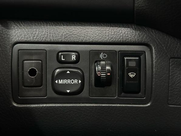 Toyota Avensis II Рестайлинг с пробегом 2006 года, цена 819 900 рублей, 301000 км, седан, Автокод Объявления
