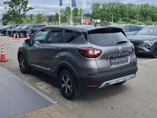 Renault Kaptur I с пробегом 2018 года, цена 970 000 рублей, 230104 км, внедорожник, Автокод Объявления