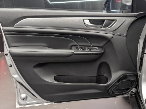 Haval M6 II с пробегом 2024 года, цена 1 800 000 рублей, 35982 км, внедорожник, Автокод Объявления