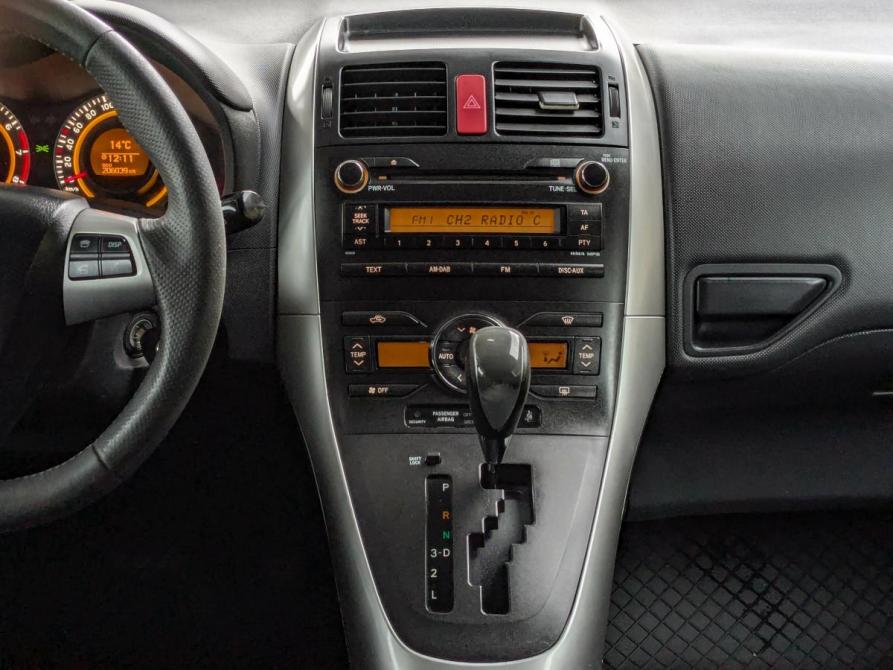 Toyota Auris I Рестайлинг Екатеринбург  - изображение 9