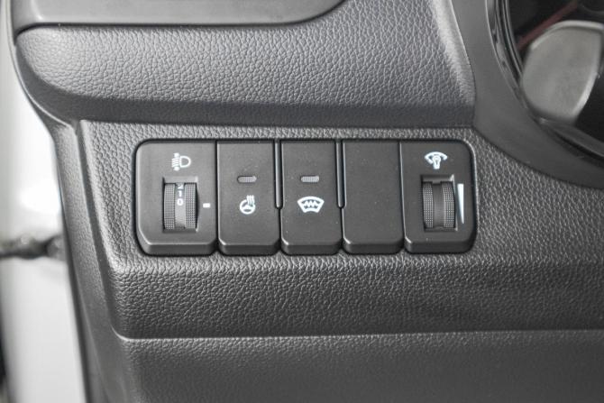 Kia Rio III Рестайлинг с пробегом 2017 года, цена 1 099 000 рублей, 62974 км, хэтчбек, Автокод Объявления