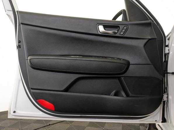 Kia Optima IV Рестайлинг с пробегом 2019 года, цена 2 060 000 рублей, 124079 км, седан, Автокод Объявления