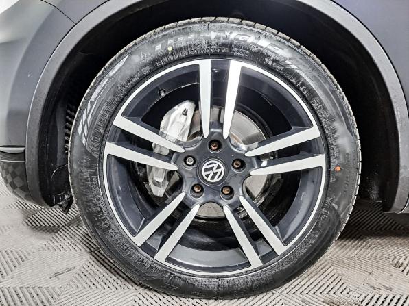 Volkswagen Touareg II Рестайлинг с пробегом 2017 года, цена 3 200 000 рублей, 162576 км, внедорожник, Автокод Объявления