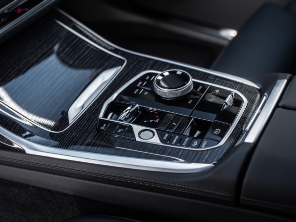 Новый BMW X7 I (G07) Рестайлинг 2024 года, цена 21 172 900 рублей, внедорожник, Автокод Объявления