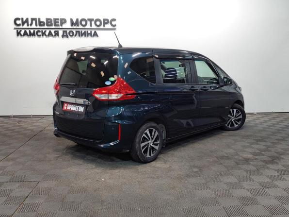 Honda Freed II с пробегом 2019 года, цена 1 599 000 рублей, 80000 км, компактвэн, Автокод Объявления