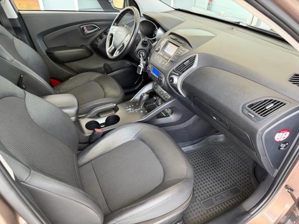 Hyundai ix35 I Рестайлинг с пробегом 2014 года, цена 1 610 000 рублей, 92159 км, внедорожник, Автокод Объявления