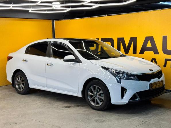 Kia Rio IV Рестайлинг с пробегом 2020 года, цена 1 789 000 рублей, 119702 км, седан, Автокод Объявления