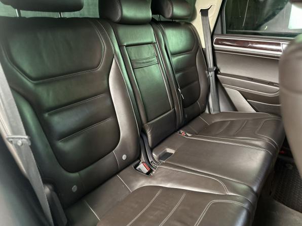 Volkswagen Touareg II Рестайлинг с пробегом 2015 года, цена 2 399 000 рублей, 254469 км, внедорожник, Автокод Объявления