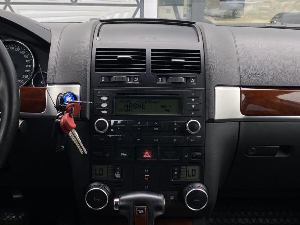 Volkswagen Touareg I с пробегом 2004 года, цена 749 000 рублей, 335040 км, внедорожник, Автокод Объявления