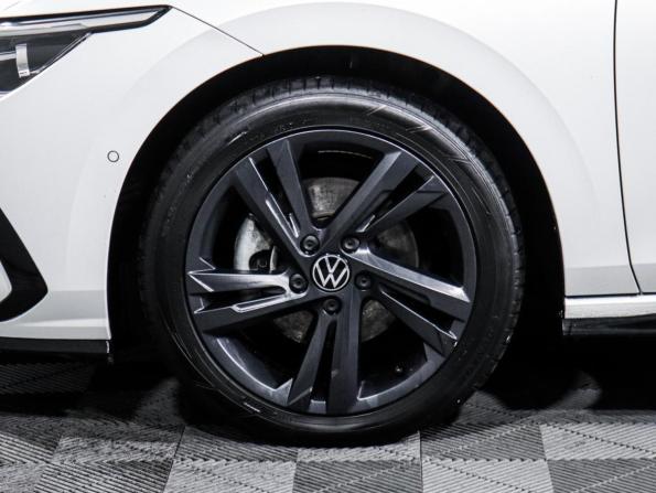 Volkswagen Golf VIII с пробегом 2021 года, цена 2 829 000 рублей, 50000 км, хэтчбек, Автокод Объявления