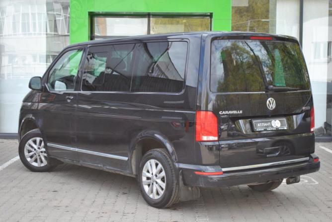 Volkswagen Caravelle T6 Рестайлинг с пробегом 2021 года, цена 4 750 000 рублей, 127000 км, минивэн, Автокод Объявления