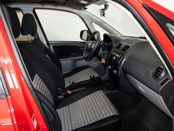 Suzuki SX4 I (Classic) Рестайлинг с пробегом 2013 года, цена 898 000 рублей, 68841 км, хэтчбек, Автокод Объявления