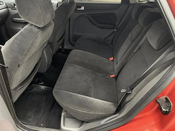 Ford Focus II с пробегом 2006 года, цена 387 000 рублей, 197977 км, хэтчбек, Автокод Объявления
