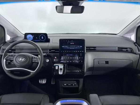 Hyundai Staria I с пробегом 2025 года, цена 8 999 900 рублей, 50 км, минивэн, Автокод Объявления