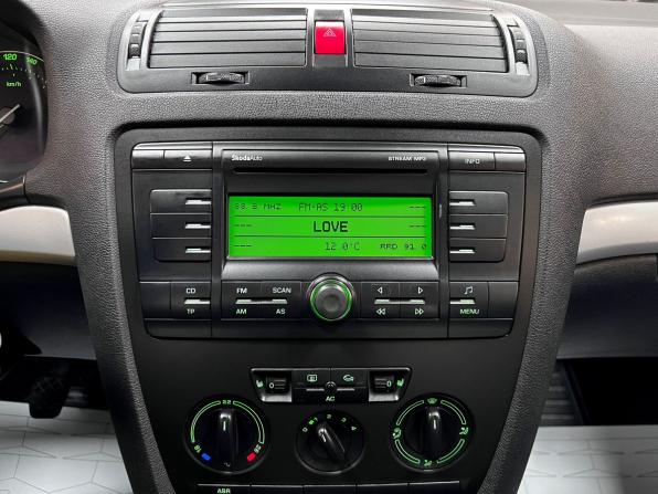 Skoda Octavia II (A5) с пробегом 2008 года, цена 850 000 рублей, 107343 км, лифтбек, Автокод Объявления