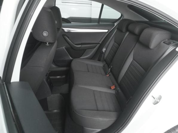 Skoda Octavia III (A7) Рестайлинг с пробегом 2019 года, цена 2 520 000 рублей, 36858 км, лифтбек, Автокод Объявления