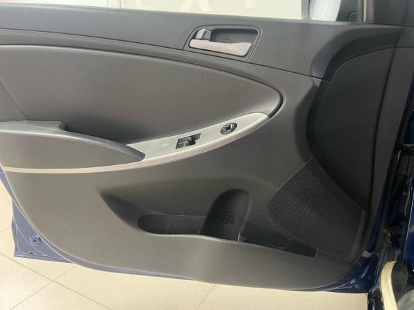 Hyundai Solaris I Рестайлинг с пробегом 2014 года, цена 640 000 рублей, 227972 км, седан, Автокод Объявления