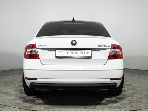 Skoda Octavia III (A7) Рестайлинг с пробегом 2017 года, цена 1 749 700 рублей, 125387 км, лифтбек, Автокод Объявления