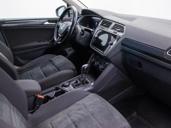 Volkswagen Tiguan II с пробегом 2018 года, цена 2 650 000 рублей, 113456 км, внедорожник, Автокод Объявления