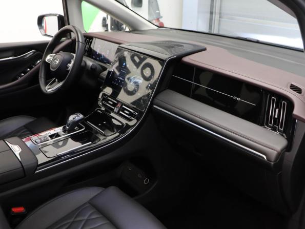 GAC M8 с пробегом 2024 года, цена 4 765 000 рублей, 35188 км, минивэн, Автокод Объявления