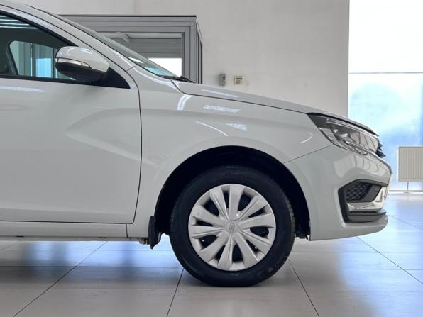 Lada (ВАЗ) Vesta I Рестайлинг (NG) с пробегом 2023 года, цена 1 320 000 рублей, 13539 км, седан, Автокод Объявления