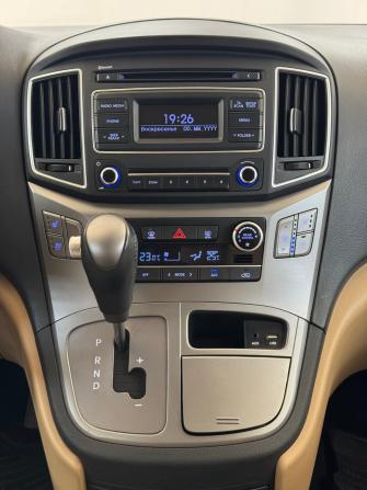 Hyundai H-1 II Рестайлинг 2 с пробегом 2021 года, цена 3 250 000 рублей, 138273 км, минивэн, Автокод Объявления