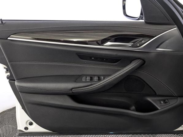 BMW 5 серии VII (G30/G31/G38) Рестайлинг с пробегом 2021 года, цена 4 500 000 рублей, 52200 км, седан, Автокод Объявления