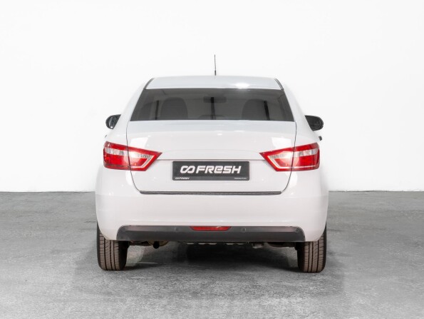 Lada (ВАЗ) Vesta I с пробегом 2018 года, цена 879 000 рублей, 119047 км, седан, Автокод Объявления