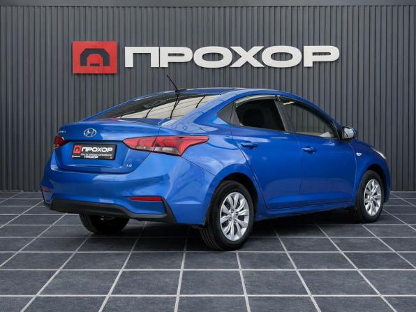 Hyundai Solaris II с пробегом 2018 года, цена 1 157 000 рублей, 106337 км, седан, Автокод Объявления