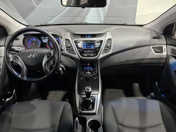 Hyundai Elantra V (MD) Рестайлинг с пробегом 2014 года, цена 1 045 000 рублей, 181577 км, седан, Автокод Объявления