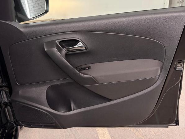 Volkswagen Polo V с пробегом 2012 года, цена 720 000 рублей, 174904 км, седан, Автокод Объявления