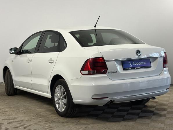 Volkswagen Polo V Рестайлинг с пробегом 2015 года, цена 1 135 000 рублей, 142363 км, седан, Автокод Объявления