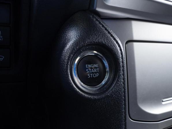 Toyota Land Cruiser Prado 150 Series Рестайлинг 2 с пробегом 2018 года, цена 5 299 000 рублей, 116818 км, внедорожник, Автокод Объявления