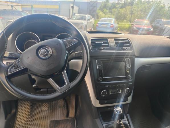 Skoda Yeti I Рестайлинг с пробегом 2017 года, цена 1 090 000 рублей, 156332 км, внедорожник, Автокод Объявления