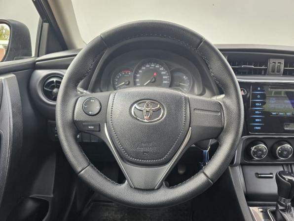 Toyota Corolla XI (E160 E170 E180) Рестайлинг 1 с пробегом 2018 года, цена 1 499 000 рублей, 157343 км, седан, Автокод Объявления